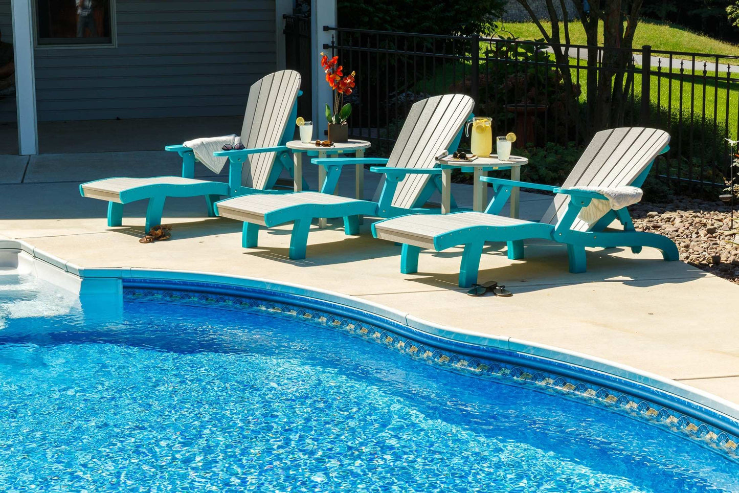 SeaAira Lounge Chair